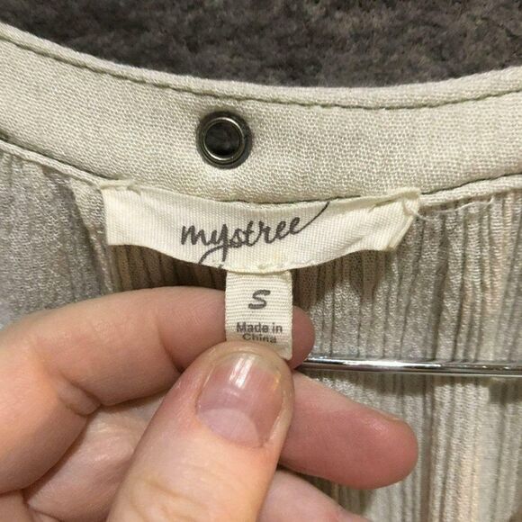 Mystree Ivory And Gray Tank Women’s Size Small - Picture 3 of 4